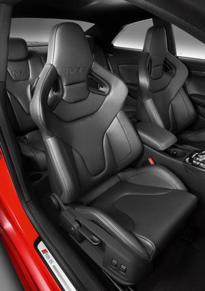 
Image Intrieur - Audi RS5 (2010)
 