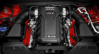 
Prsentation du moteur de l'Audi RS5 (2010).

 